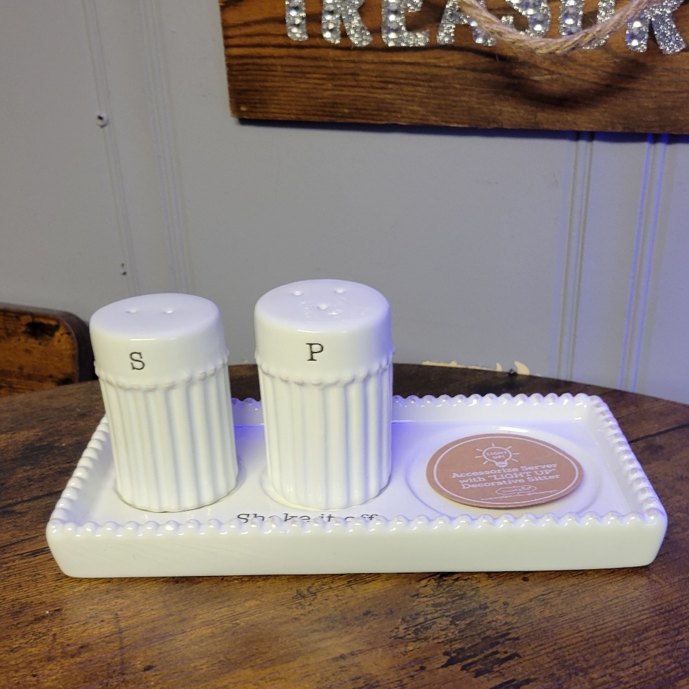 Mud Pie White Ceramic Salt and Pepper Shakers with Tray